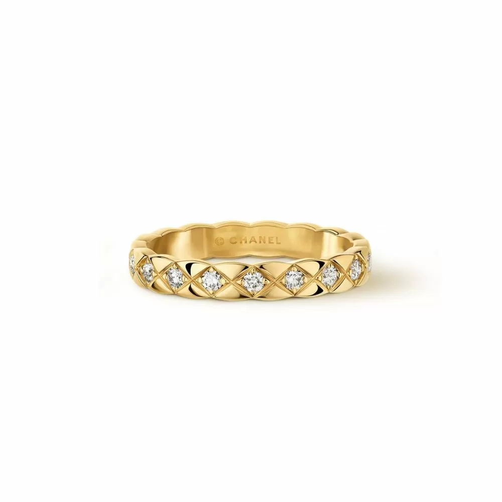 Chanel Coco Crush 18k Yellow Gold Quilted Slim Diamond Ring