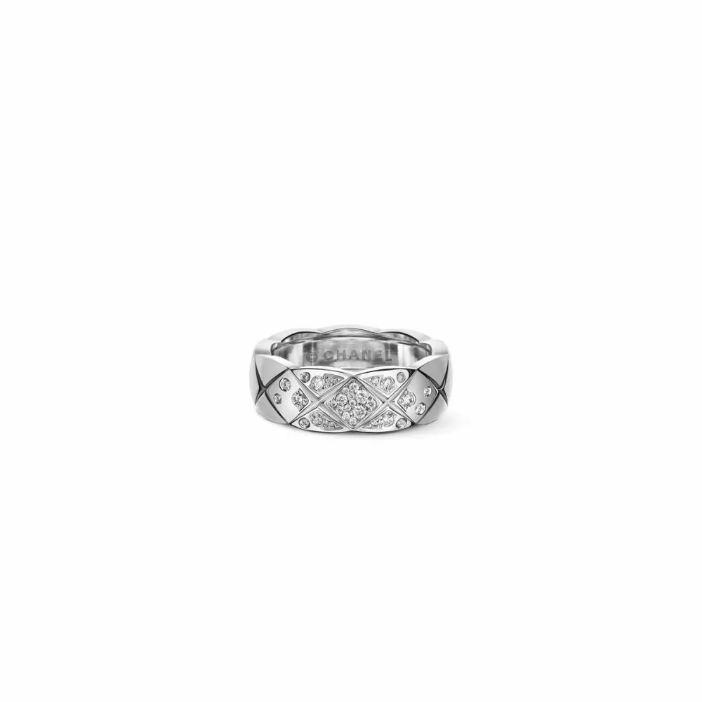 Chanel Coco Crush 18k White Gold Small Quilted Diamond Ring